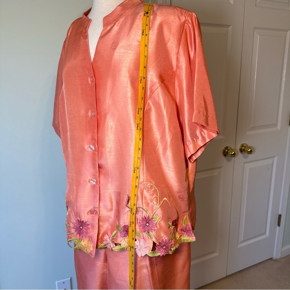 Mlle Gabrielle Size 24W Coral Satin Two-Piece Set with Floral Embroidery - Picture 3 of 9